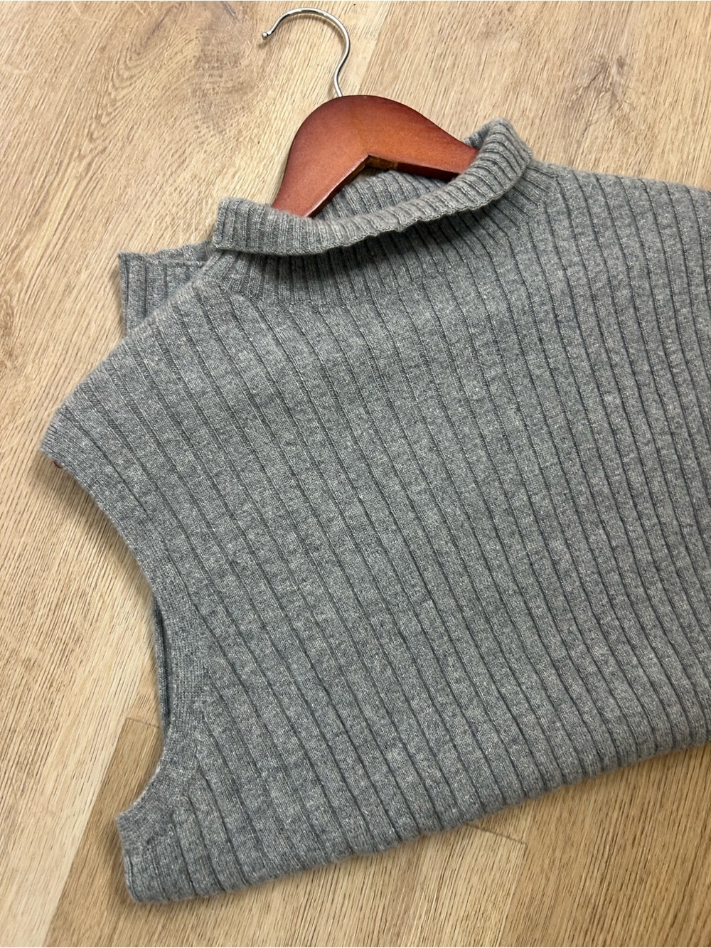Lafayette 148 100% Cashmere Gray Ribbed Turtleneck Knit Rib Sweater Tank Top